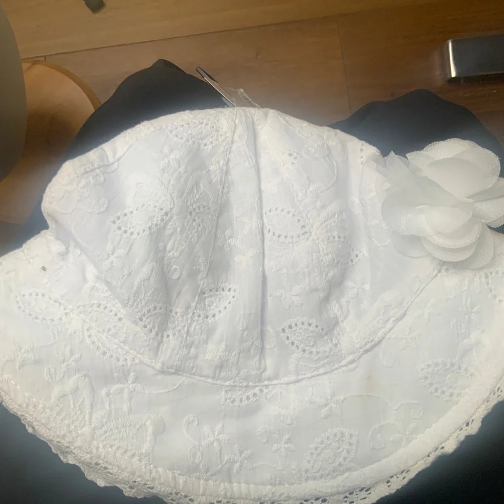 White Broderie Sun Hat NWT